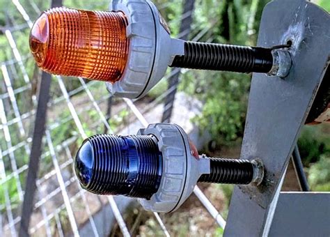 Pin By Nachotracker On Jurassic Park Fence Lighting Electric Fence Jurassic Park