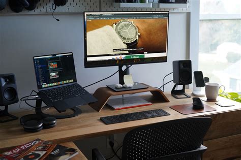 27 MacBook Accessories to Upgrade Your Desk Setup