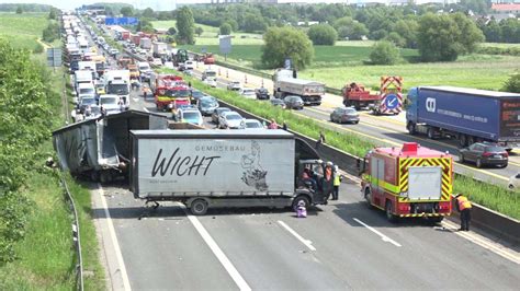 Bad Homburg Schwerer Unfall Auf Der A Neue Details Nach Langem Stau