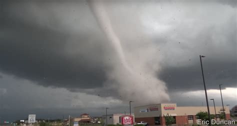 Video Shows Lifecycle Of Andover Kansas EF 3 Tornado