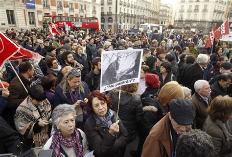 Refugiados Miles De Personas Protestan En Espa A Contra El Acuerdo Con