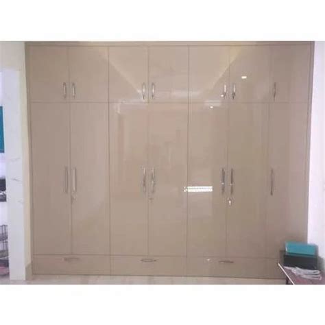 Plywood Modern Laminate High Gloss Wardrobe At Rs 25000piece In Gurugram Id 20480485055