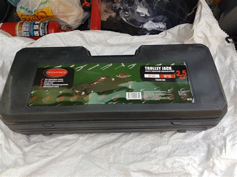 Купил домкрат подкатной 2.5 тонны ROCK FORCE RF-T825010R, в кейсе ...