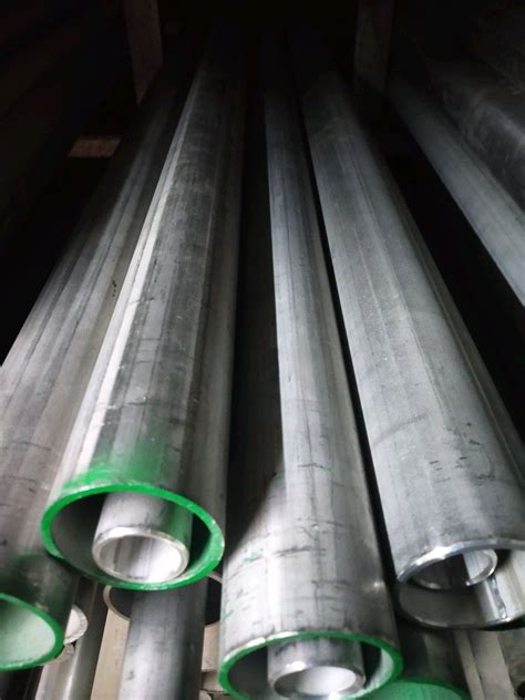 Jindal Ss Steel Pipe Mm Steel Grade Ss Size Inch At Rs