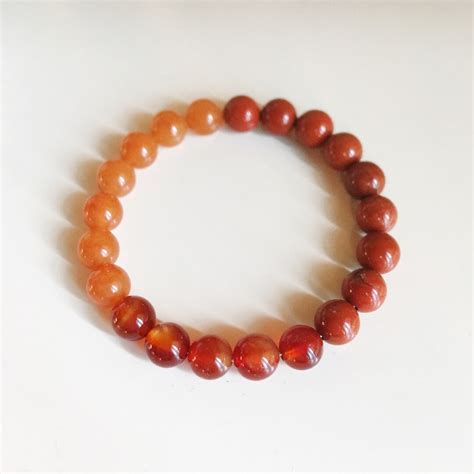 Balancing the Sacral Chakra / Carnelian, Red Aventurine & Red Jasper ...