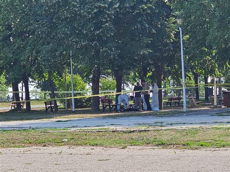 Fata G Sit Decedat Sub O Banc Dintr Un Parc Din Mangalia Are Ani