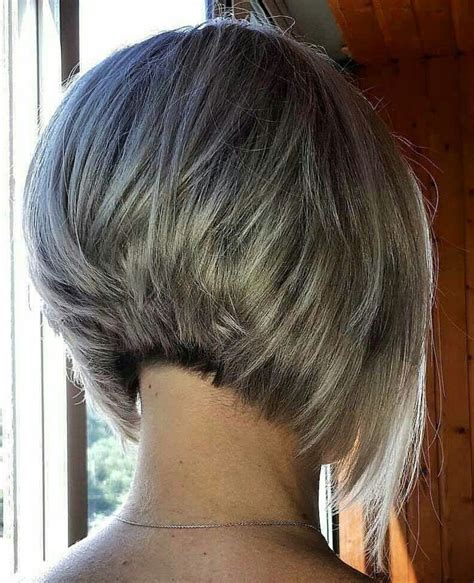 Expect to see more variations of the short layered bob back view soon 13