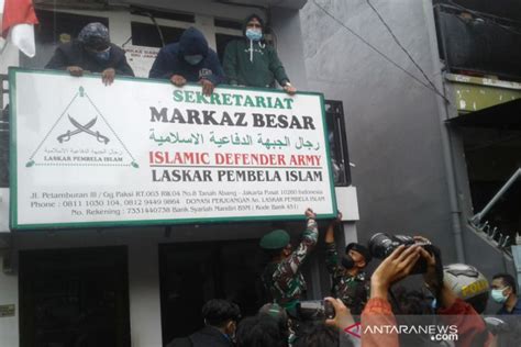 Polisi Larang Fpi Konferensi Pers Di Petamburan Antara News