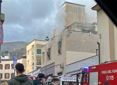 Formia Incendio In Centro Devastato Appartamento Foto