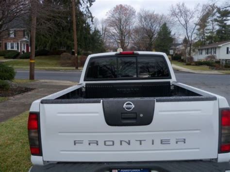 Sell Used 2002 Nissan Frontier Xe Extended Cab Pickup 2 Door 24l In