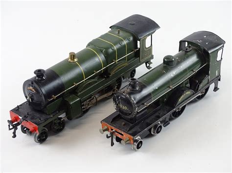 Lot 539 - A pair of clockwork O Gauge steam