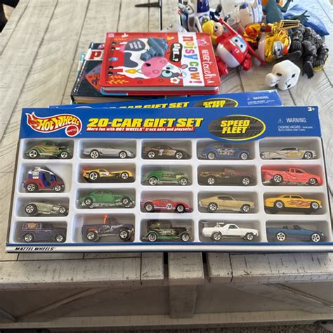 Rare 2000 Mattel Hot Wheels 20 Car Gift Pack Set Speed Fleet COLLECTORS