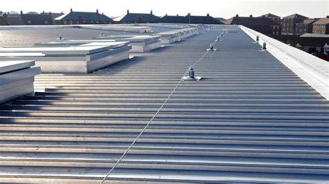 How To Choose Metal Roofs For Commercial Buildings