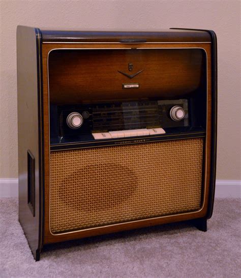 Vtg Grundig Majestic Short Wave Radio Record Player W Manual