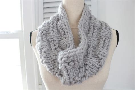 Make This Easy Knit Chunky Cowl A BOX OF TWINE