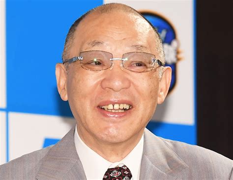 落合博満氏が中日本拠地に来場 激変の姿に驚く声も 「さらに伸びてる」「仙人みたい」「安仁屋さんみたいに」 ライブドアニュース