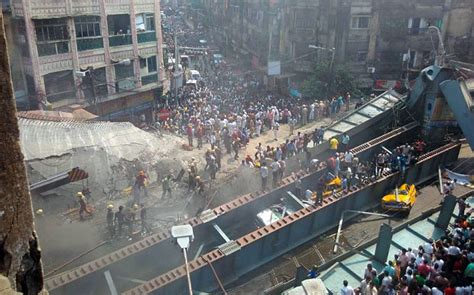 Dozens Trapped As The Indian Kolkata Flyover Collapse International