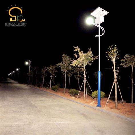 Double 40W LED Lampswith 8m Pole Solar Street Lights China Street