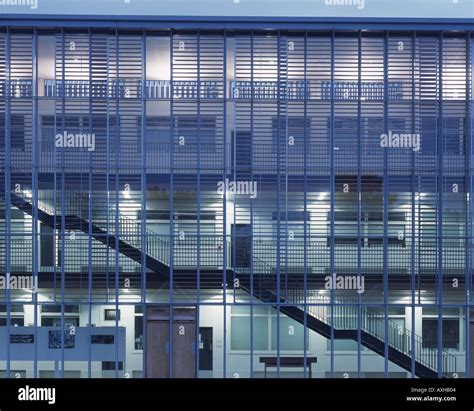 BLETCHLEY CAMPUS BUILDING MILTON KEYNES COLLEGE Stock Photo - Alamy