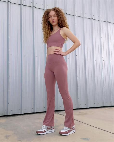 Nike Zenvy Women S High Waisted Flared Leggings Nike UK