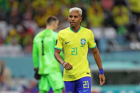 Sem Neymar Rodrygo herda a camisa 10 da Seleção Brasileira contra o