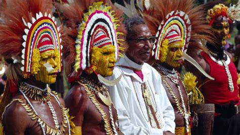 Një misionar në Papua Guinenë e Re Papa do të gjejë një Kishë të fortë