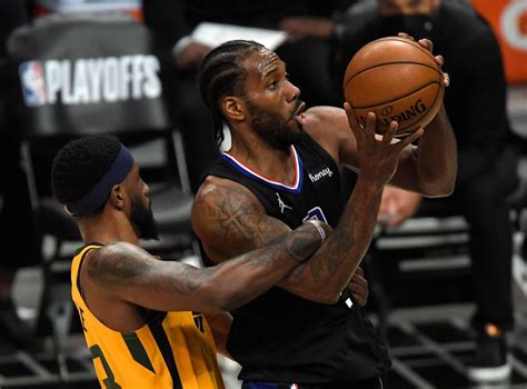 Kawhi Leonard Injury Clippers Fear Star Hurt Acl In Right Knee Per