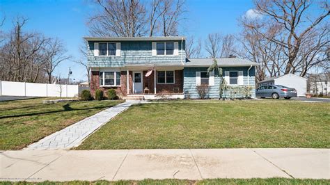 17 Fawn Dr Matawan Nj 07747 Trulia