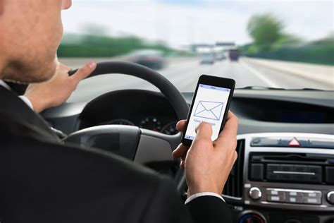 Cell Phones And Texting Distracted Driving Laws In Georgia