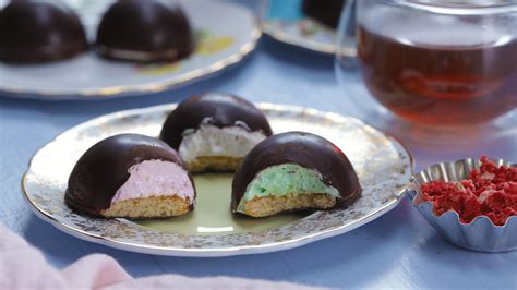 Tunnock's Tea Cakes | Tastemade