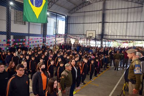 Garibaldi Adere Ao Projeto Estadual De Escolas Cívico Militares