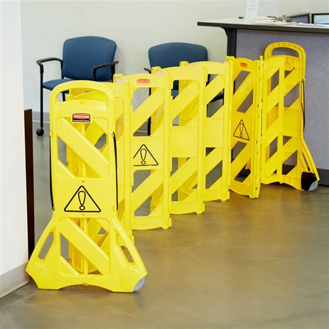 Rubbermaid Fg9s1100yel Folding Portable Safety Barrier