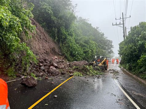 Muertos Derrumbes Y Soterramientos Producto De Las Fuertes Lluvias