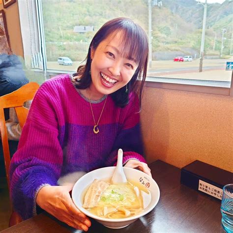 伊勢みずほさんのインスタグラム写真 伊勢みずほinstagram「なみ福であったまってきたよ〜🤤 ラーメンが沁みる季節到来ですね