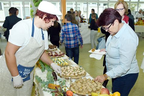 Galerija Sisak Je Prvi Grad Zdrave Dje Je Prehrane U Hrvatskoj Str