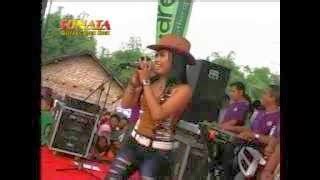 Foto Video Penyanyi Dangdut Dewi Permatasari Bugil Hot Telanjang Tanpa Sensor