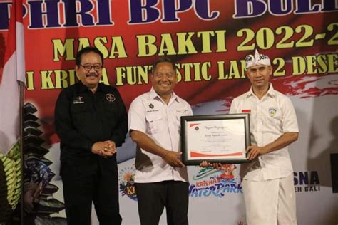 Wagub Cok Ace Lantik Pengurus Phri Bpc Buleleng Periode