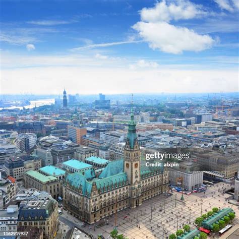 hamburg town hall square   premium high res pictures getty