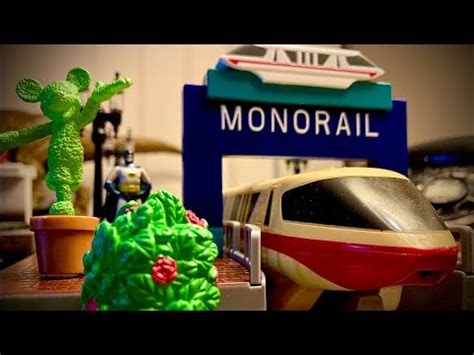 Walt Disney World Monorail Play Set Magic Kingdom Restoration