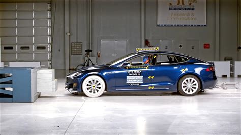 2016 Tesla Model S Moderate Overlap Iihs Crash Test Youtube