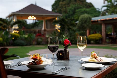 Kauai Luau Kalamaku