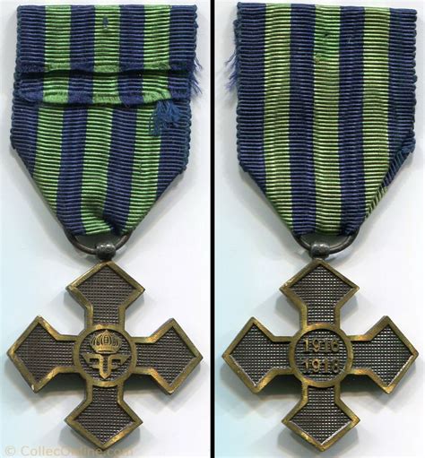 Croix Comm Morative De La Guerre Roumanie Militaria