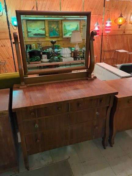 Vintage Wooden Dresser With Harp Mirror 44w X 67t X 21d Isabell