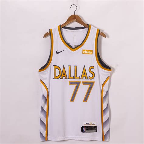 Camiseta Luka Doncic Dallas Mavericks Blanco City Edition