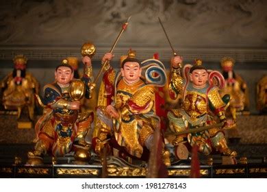 58 Nezha statue Images, Stock Photos & Vectors | Shutterstock