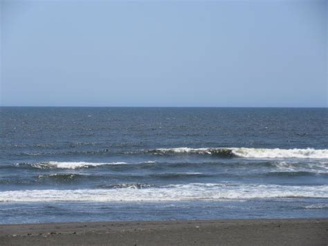 波情報 湘南 久しぶりのMML 気持ち良いマニューバーラウンド サーフボードクオリティーハードコア Quality Hardcore Distributions