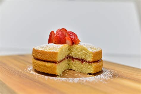 Mary Berry's Perfect Victoria Sandwich Cake - My 192 Recipes