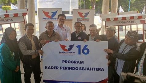 Partai Perindo Bagikan Gerobak Gratis Untuk Pelaku Umkm