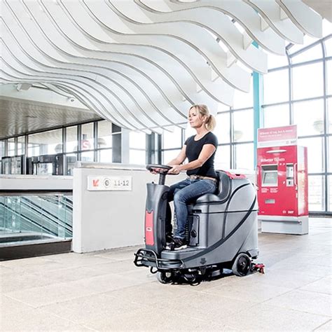 Viper AS530R Ride On Scrubber Dryer RapidClean