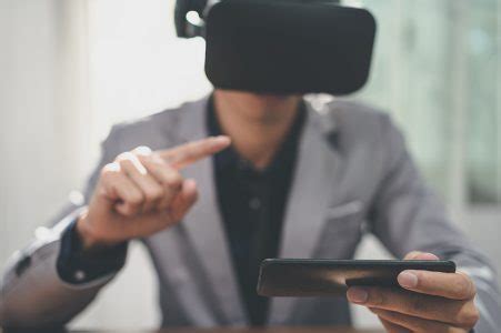 Empres Rio Est O Usando Smartphones Culos De Realidade Virtual No